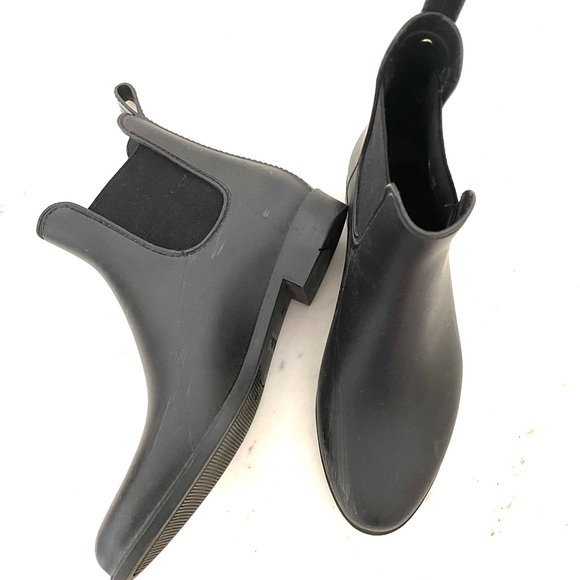 Women’s Size 7 Sam Edelman Chelsea Boots. Barely worn, great deal! - Picture 4 of 4